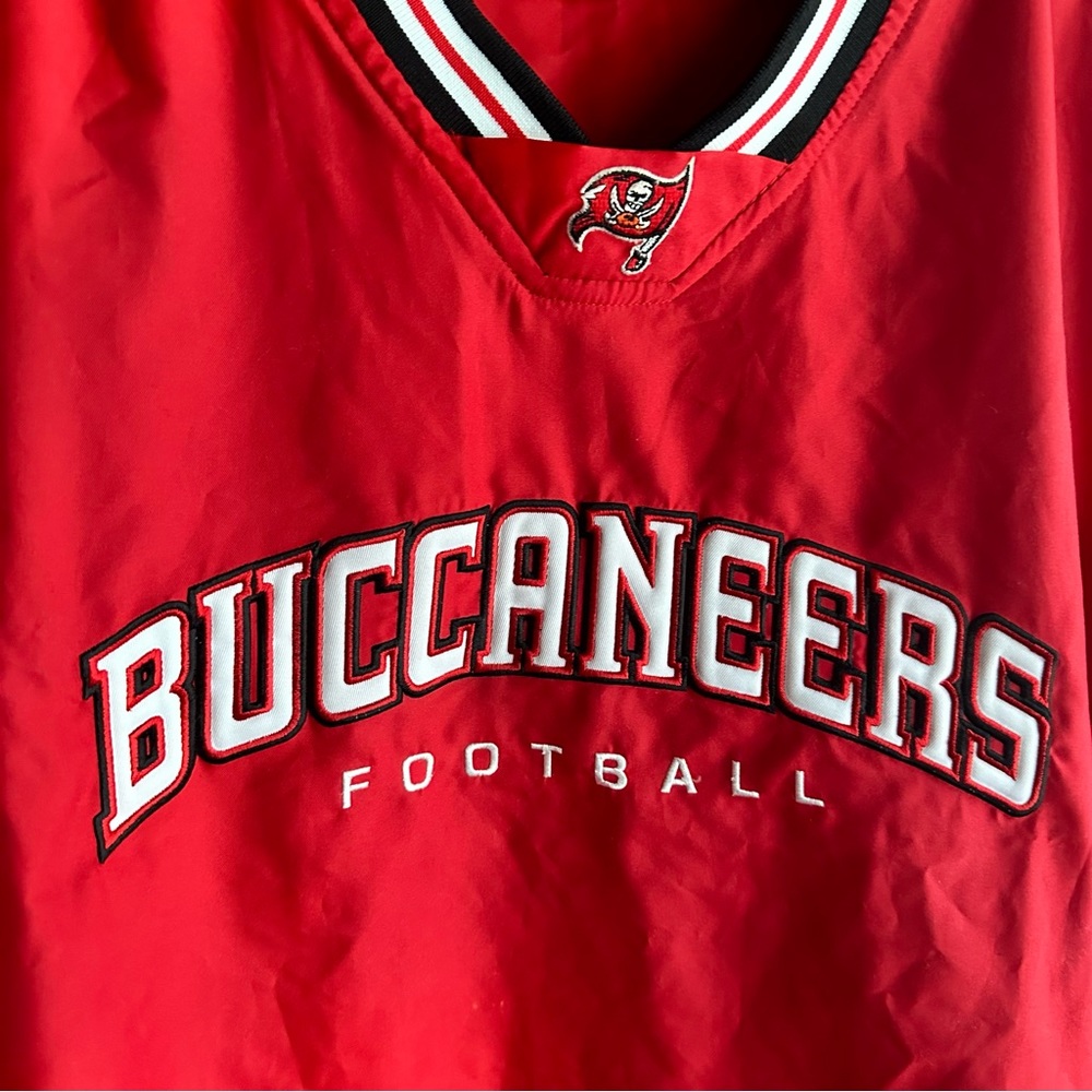 Vintage Tampa Bay Buccaneers Windbreaker